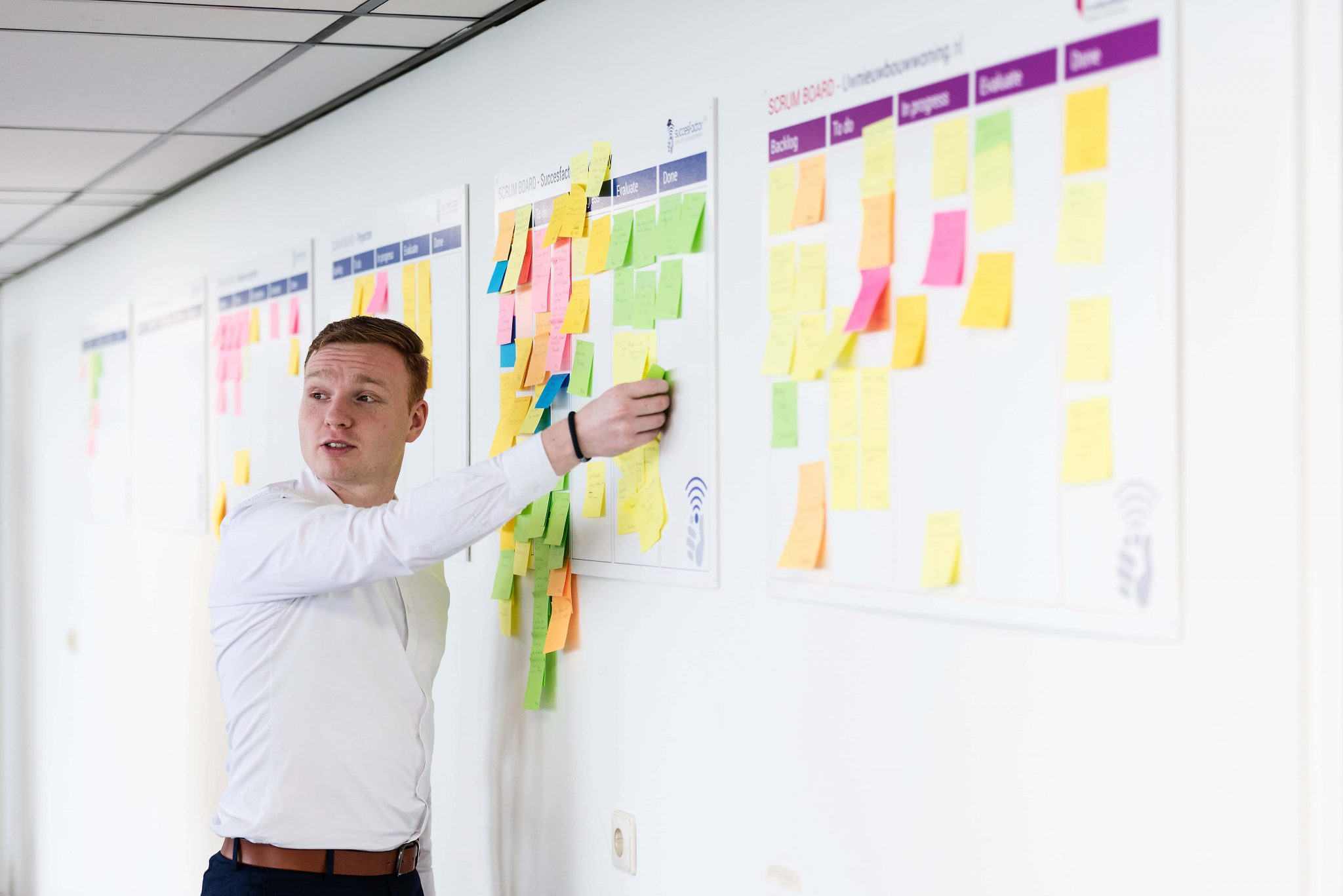 Eerste vaste medewerker bradley